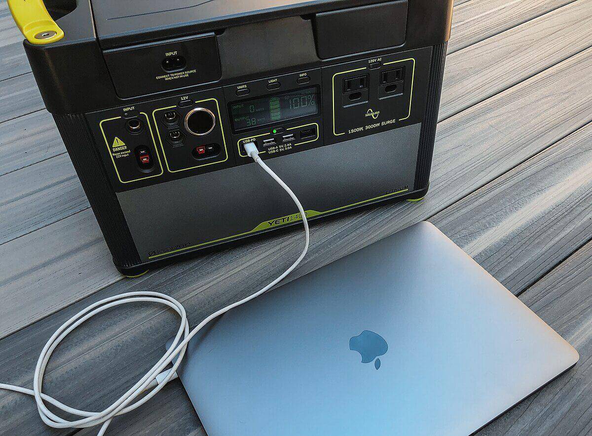 ilustrasi portable power station (commons.wikimedia.org/Tony Webster)
