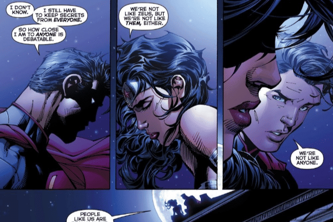 Superman menjalin hubungan romansa dengan Wonder Woman