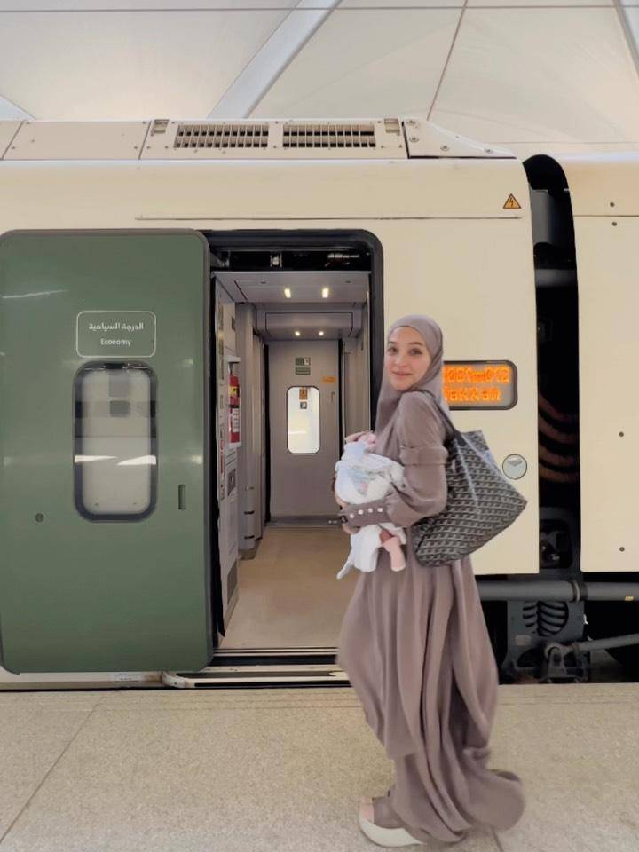 potret Hamidah Rachmayanti dan buah hati