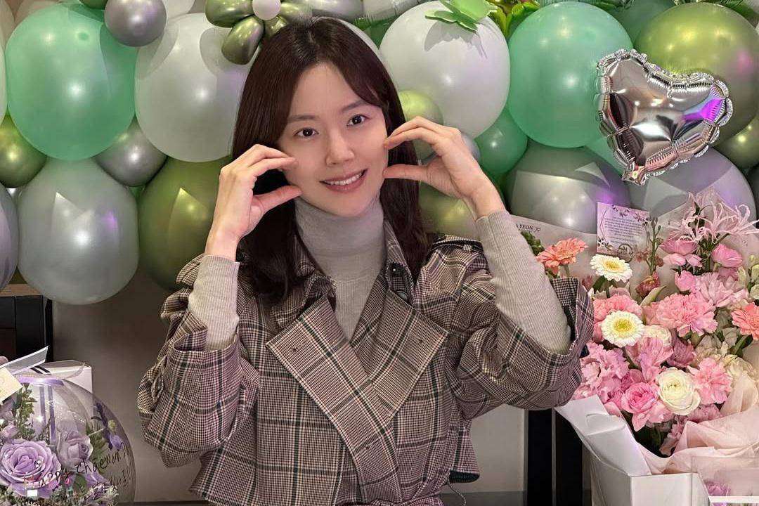 Moon Chae Won (instagram.com/moonchaewon_official)