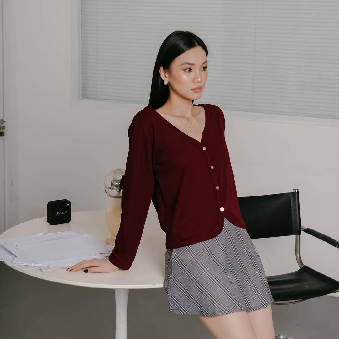 Outfit kantor tema HUT RI (instagram.com/nomowears)