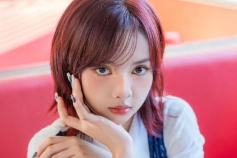 dinda secret.png