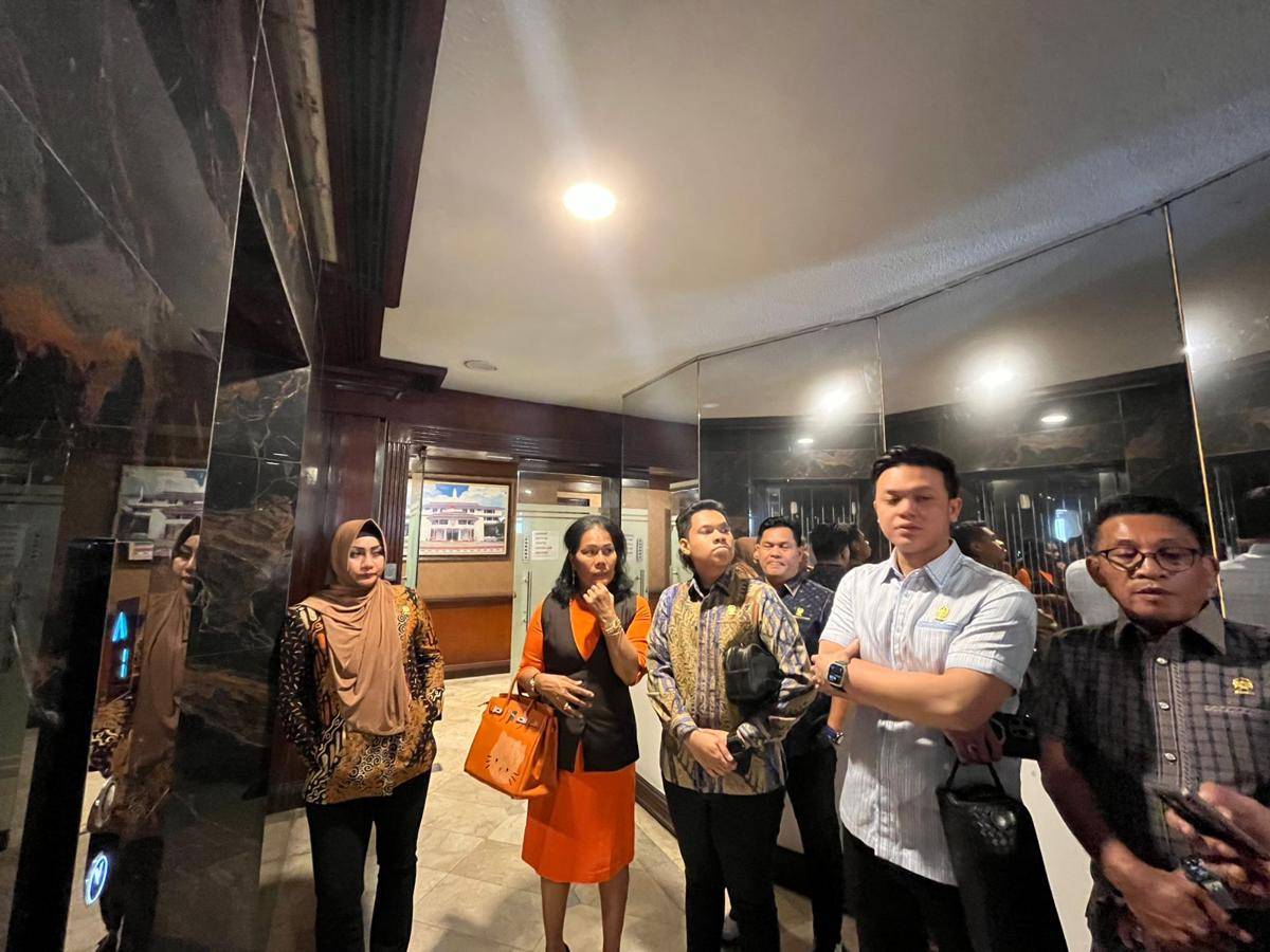 dprd medan 2.jpg