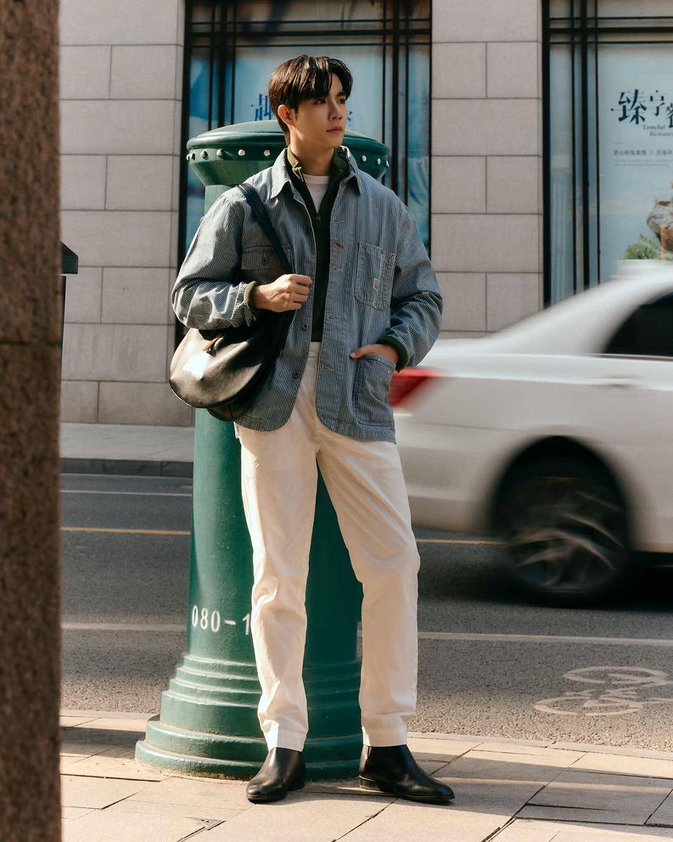 styling white pants ala Zee Pruk Panich (instagram.com/zeepruk)