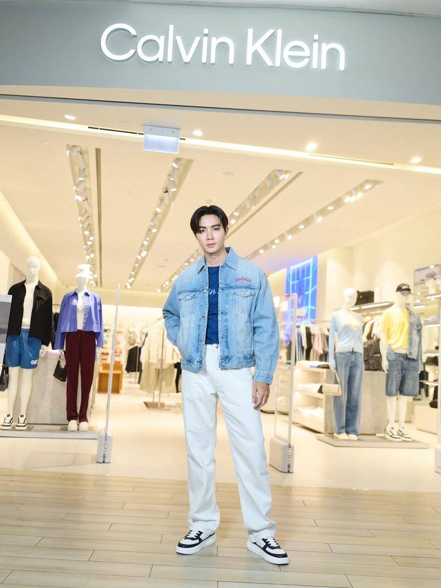 styling white pants ala Zee Pruk Panich (instagram.com/zeepruk)