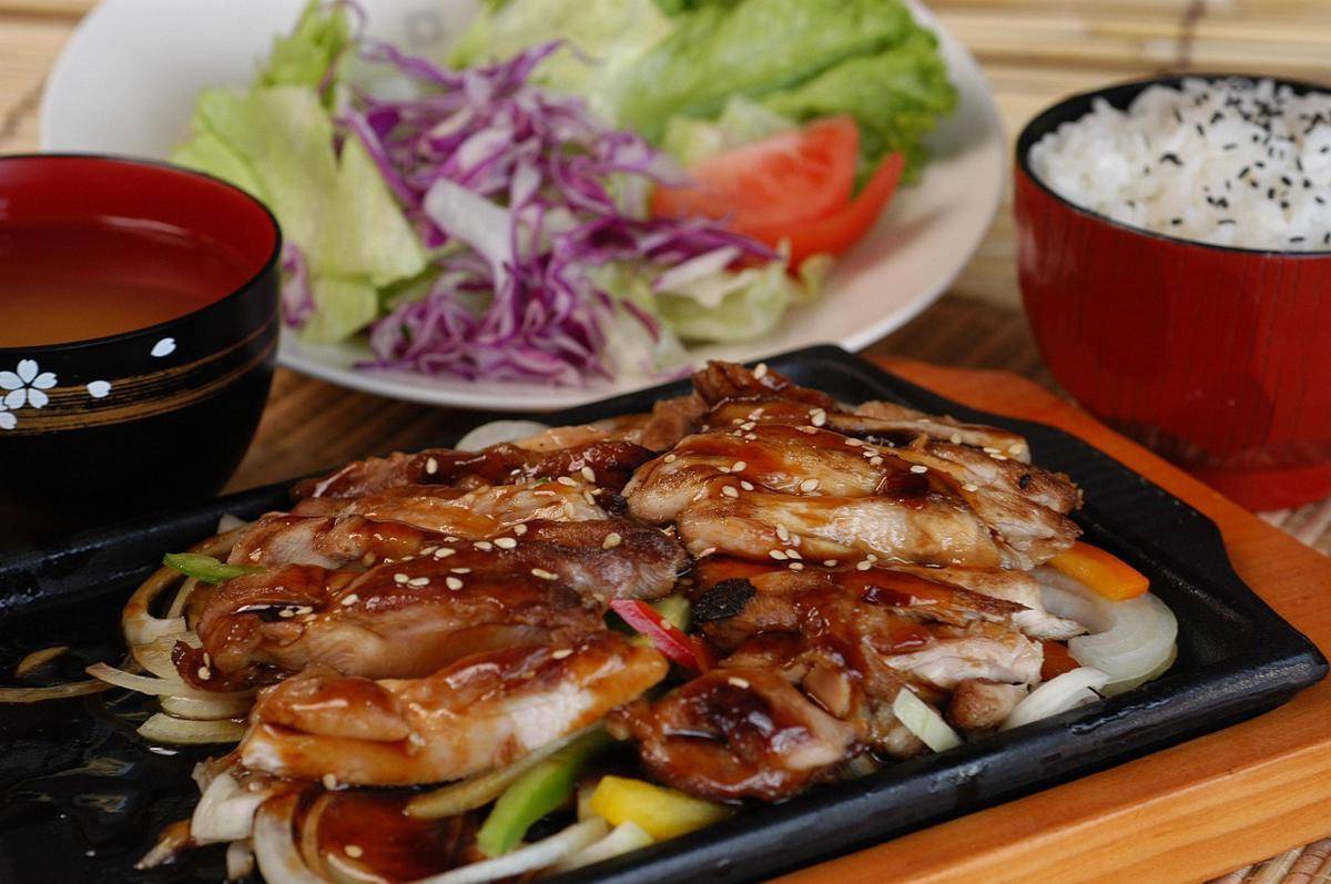 ilustrasi chicken teriyaki