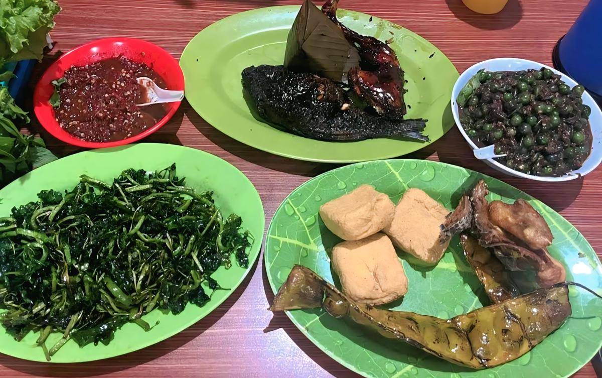 Warung Nasi Bu Imas (google.com/maps/Endhis Soekimin)