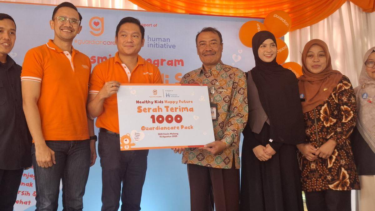 Launching bantuan sanitasi air bersih dari Guardian Indonesia kepada SDN Kasin Malang. (IDN Times/Rizal Adhi Pratama)