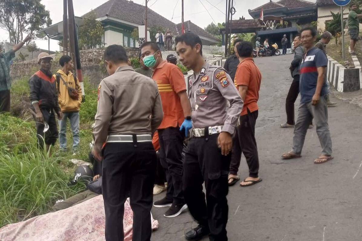 Honda Vario alami rem blong di jalur ekstrim Sarangan - Magetan, 1 orang tewas. IDN Times/Istimewa.