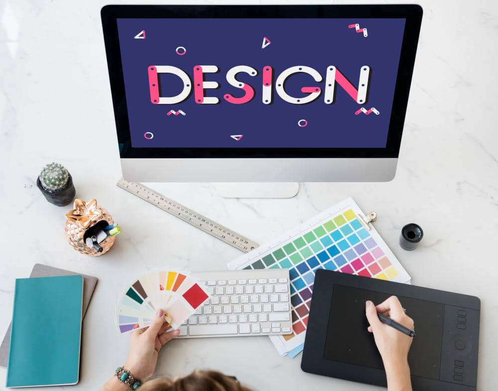 ilustrasi membuat desain (freepik.com/raw