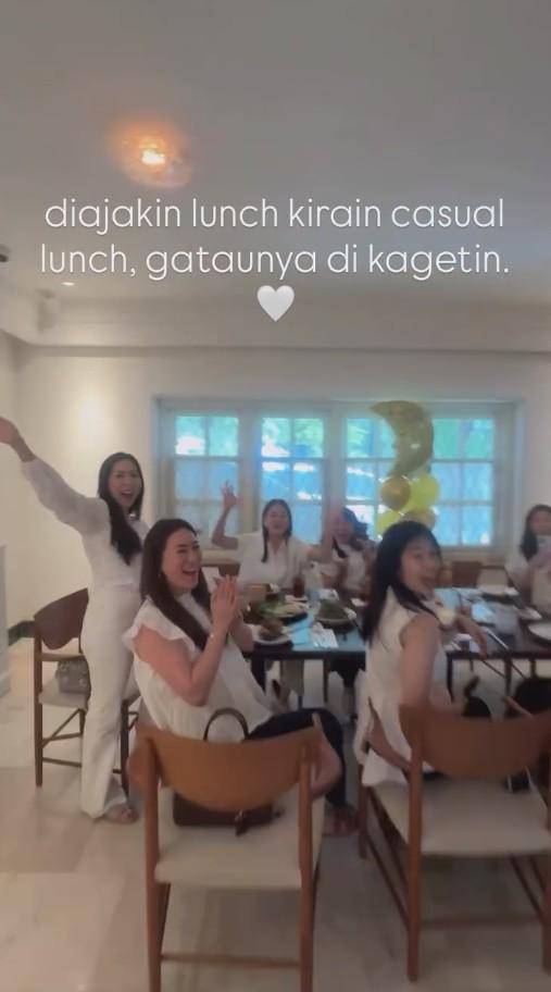 Baby Shower Kimmy Jayanti (Instagram.com/kimmyjayanti)