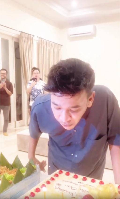 kejutan ulang tahun Ruben Onsu (instagram.com/ruben_onsu)