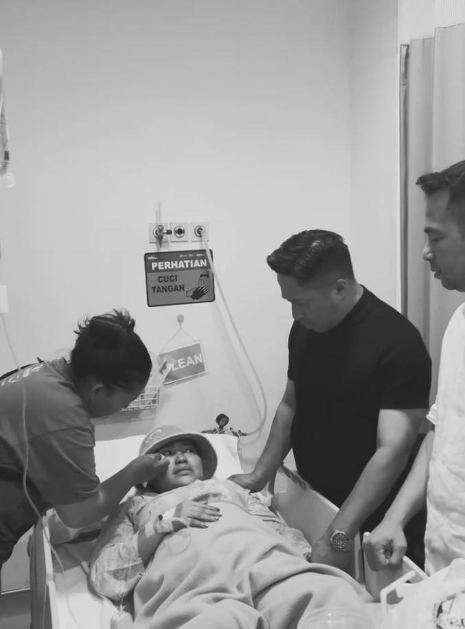 Raffi dan Irfan Hakim Sempat Menjenguk Mpok Alpa (Instagram.com/raffinagita1717)
