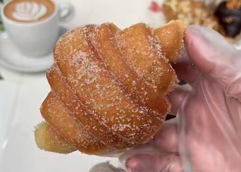 Croissant donut (instagram.com/@meina83)
