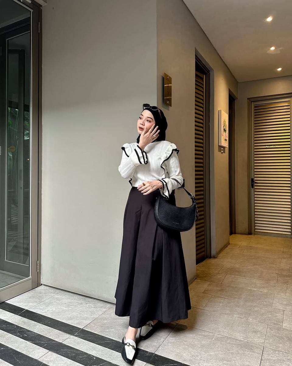 Gaya selebgram Putri Pradani