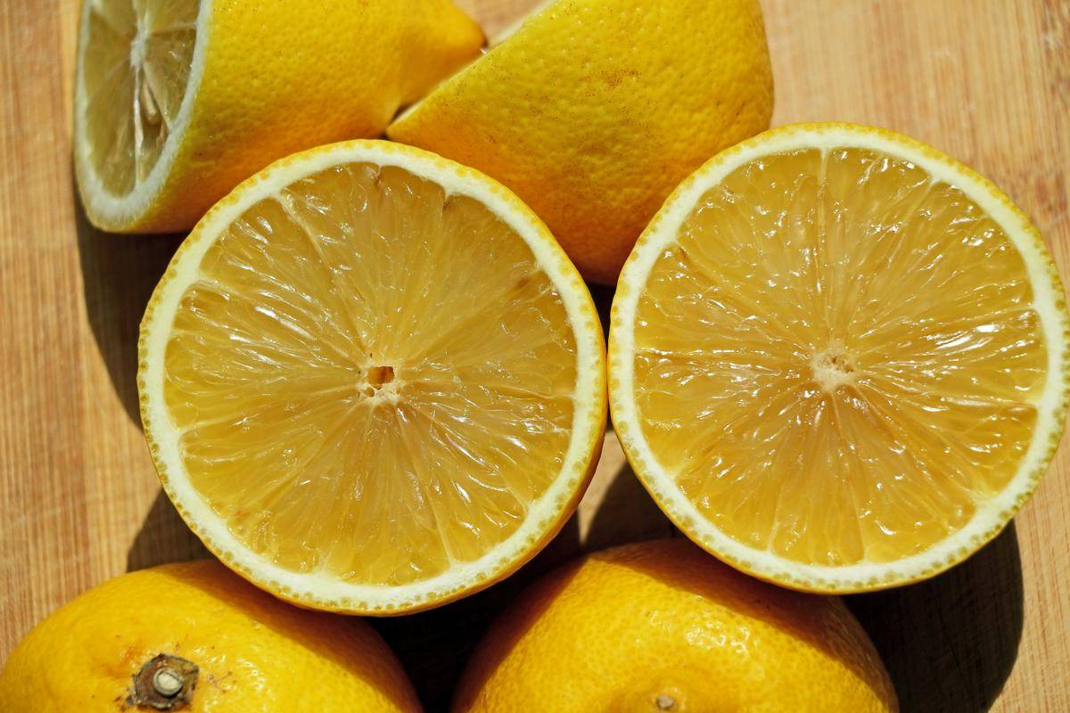 ilustrasi lemon (unsplash.com/Mustafa akın)
