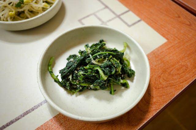 tumis kangkung kecap (pexels.com/makafood)