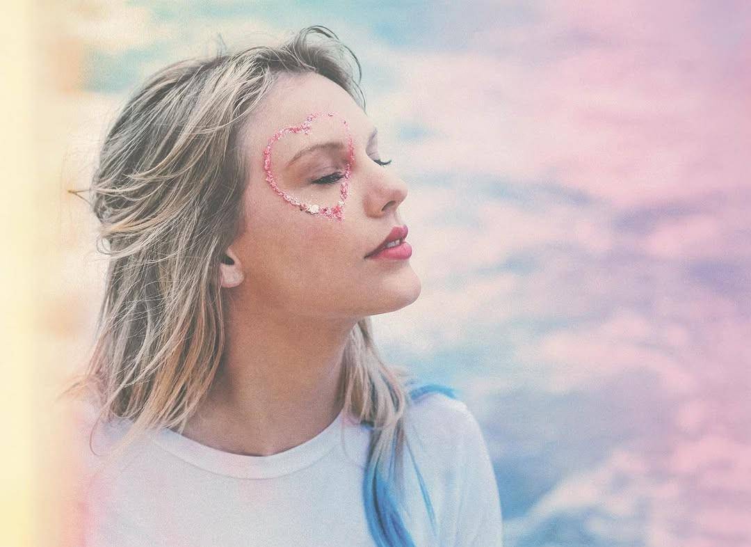 Taylor Swift dalam album Lover
