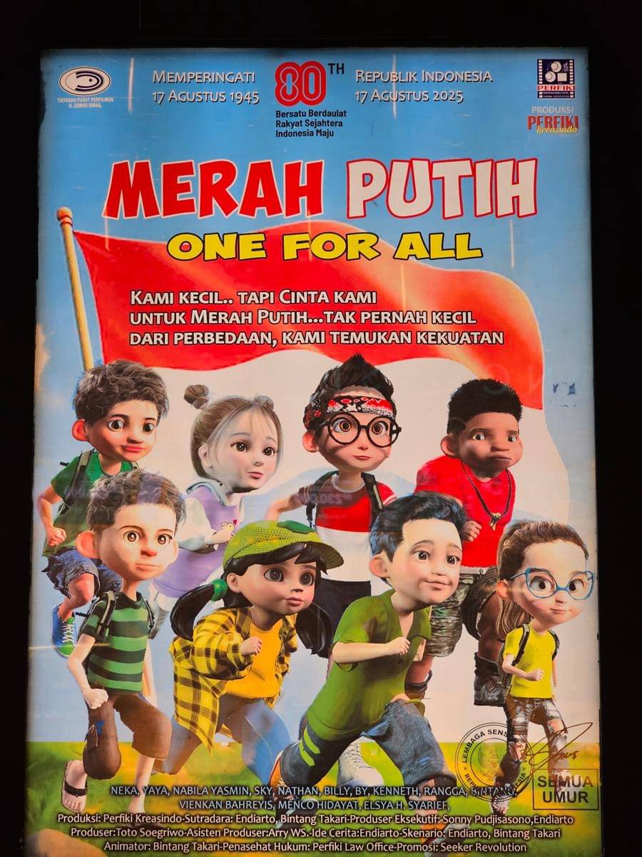 Suasana nonton Merah Putih One for All di Surabaya