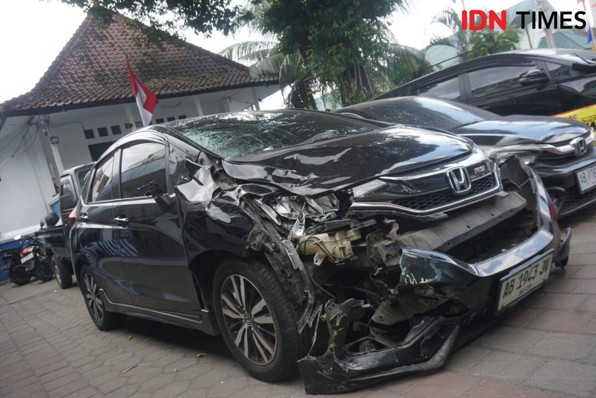 Mobil yang dikemudikan FK, tersangka kecelakaan maut di Jogja.