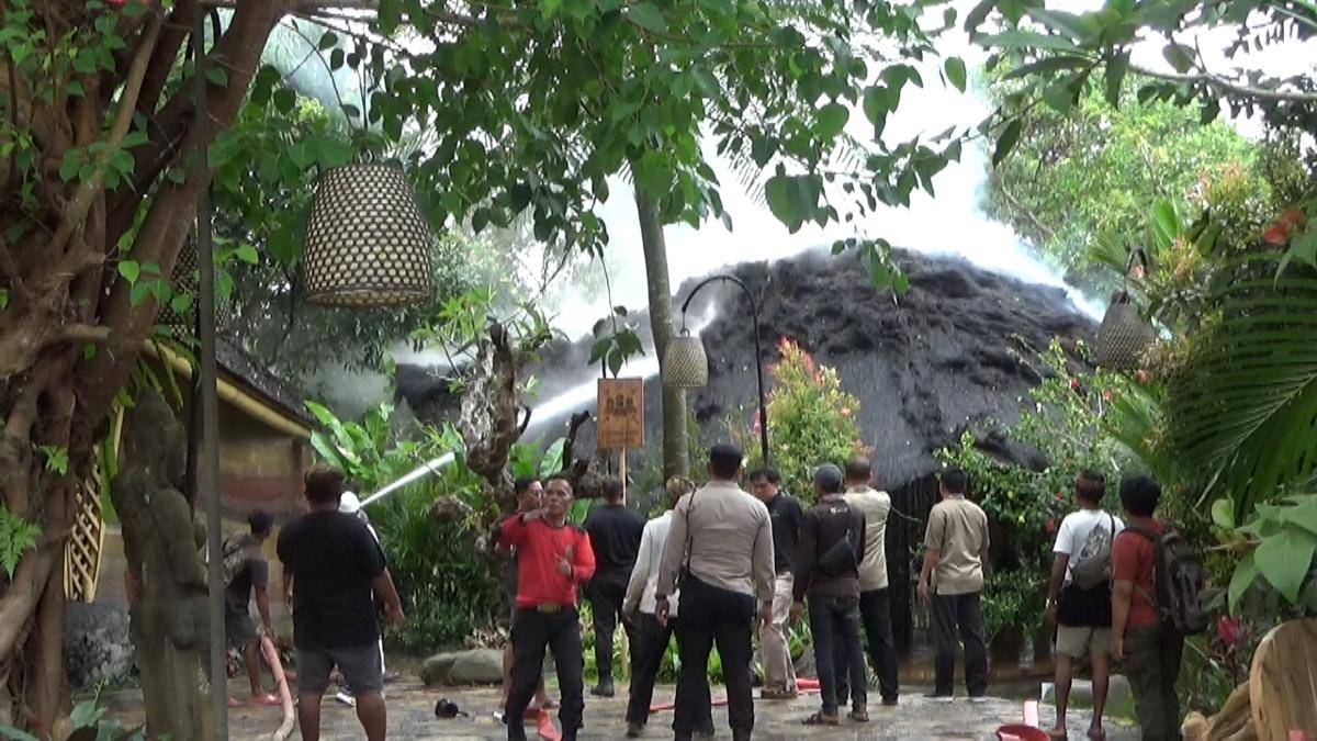 Kebakaran vila di Tabanan (Jumat (15/8/2025) 