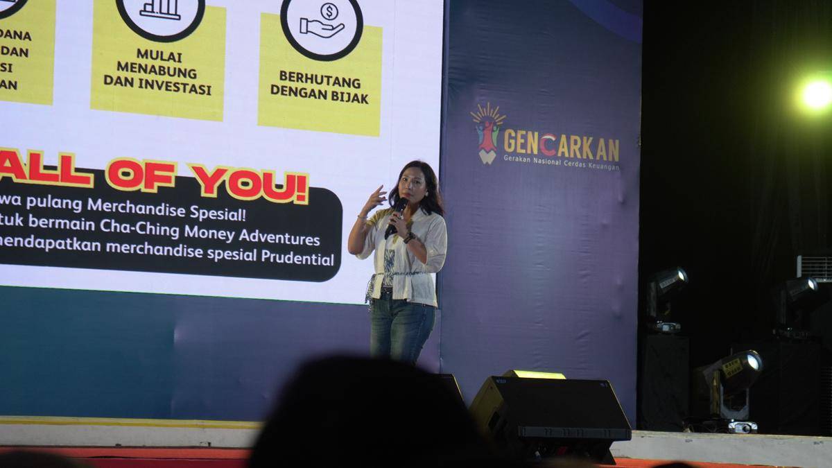 Karin Zulkarnaen.JPG