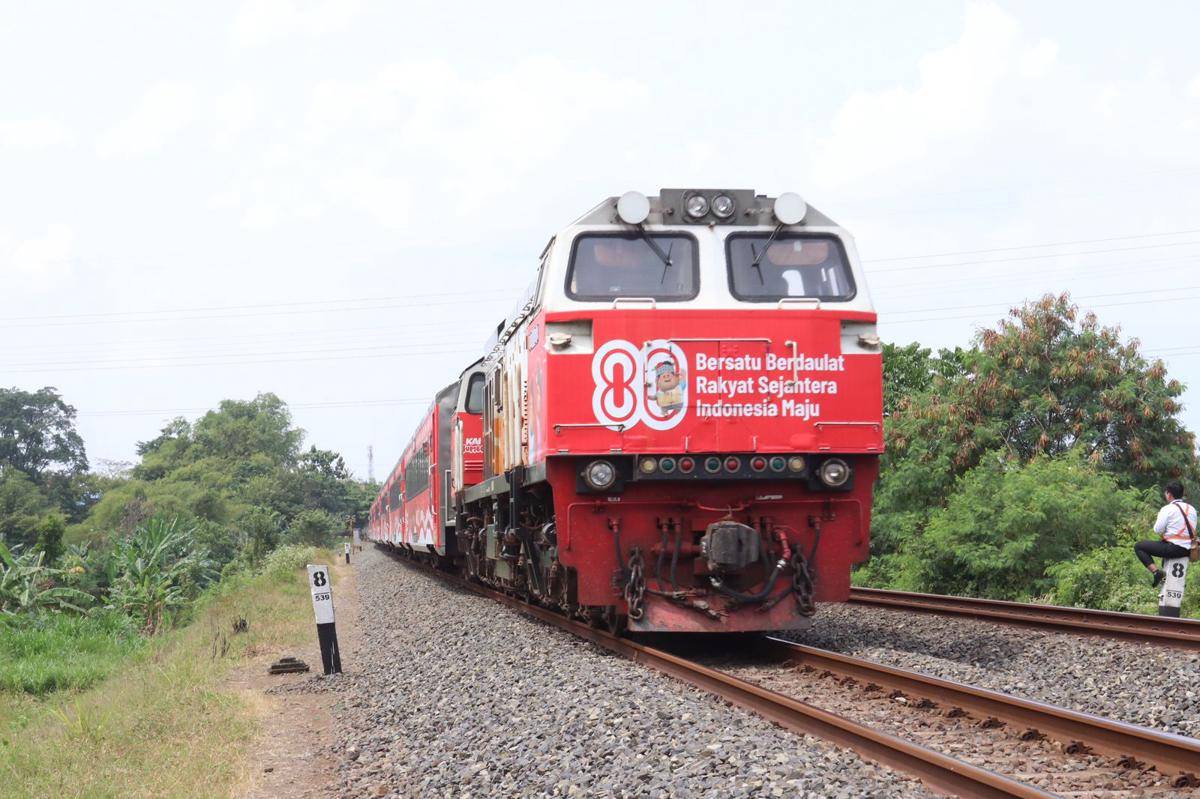 Kereta api. (Dok. Istimewa)