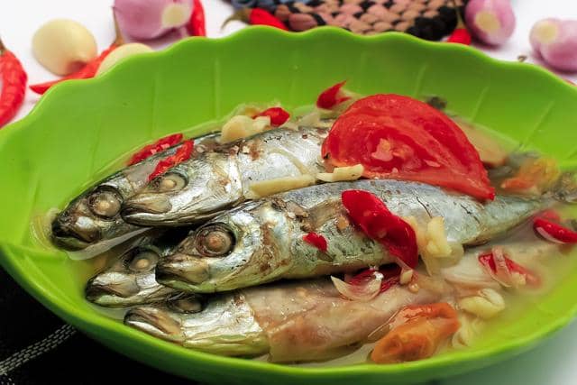 ilustrasi marinasi ikan