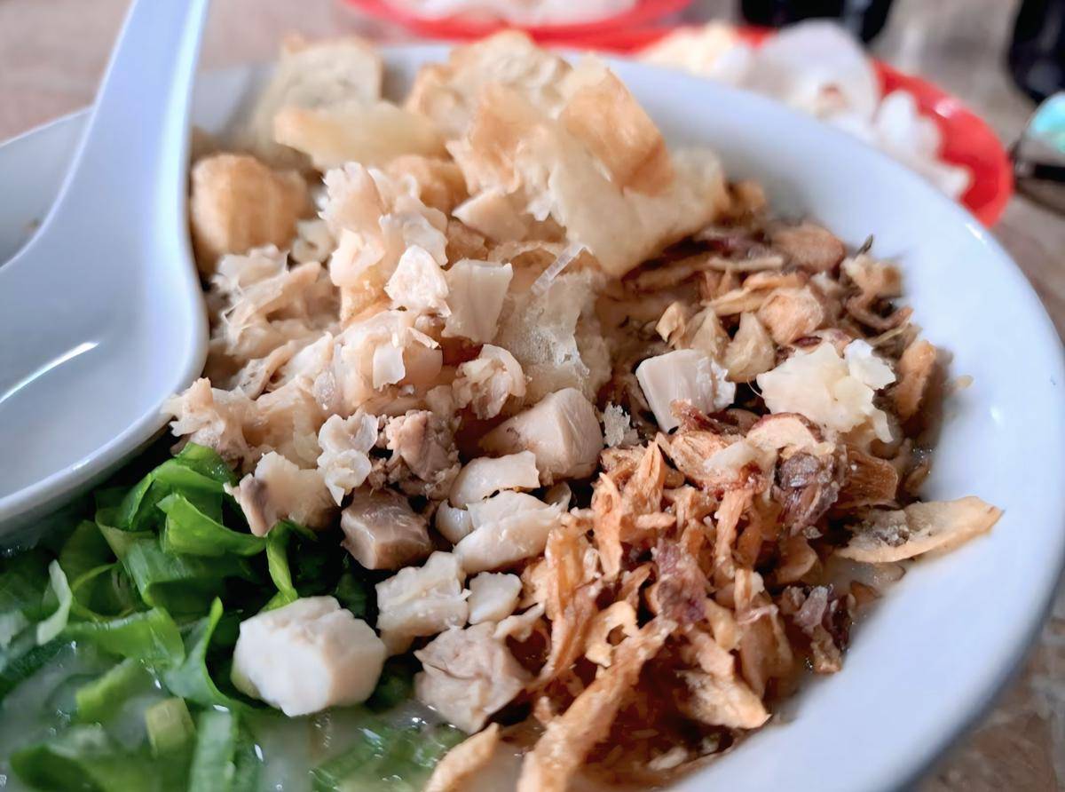 Bubur Ayam Kampung Pandan Wangi (google.com/maps/Aji Pojoks Komputer Bogor)