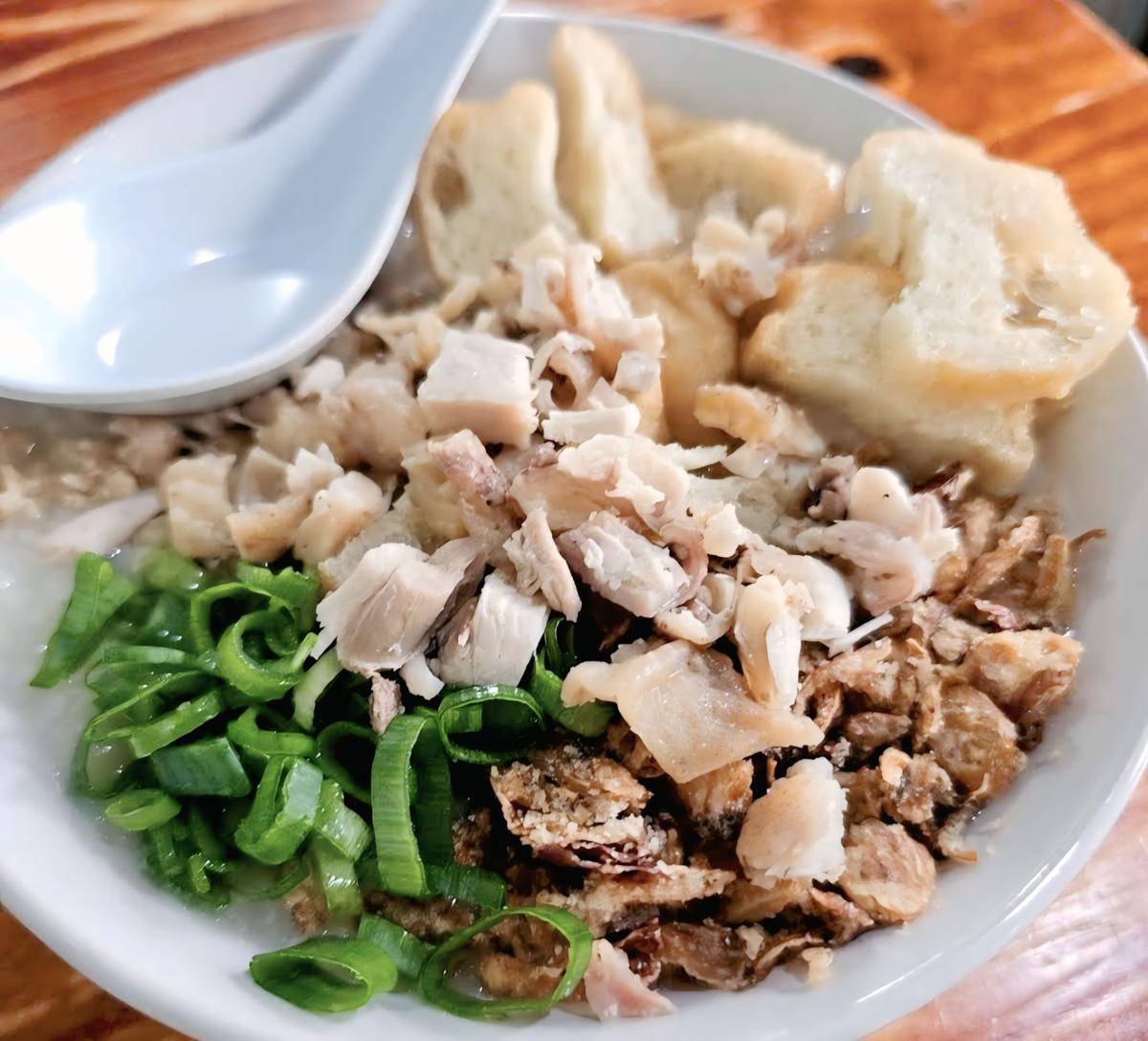 Bubur Ayam Kampung Pandan Wangi (google.com/maps/fransiska cathrine)