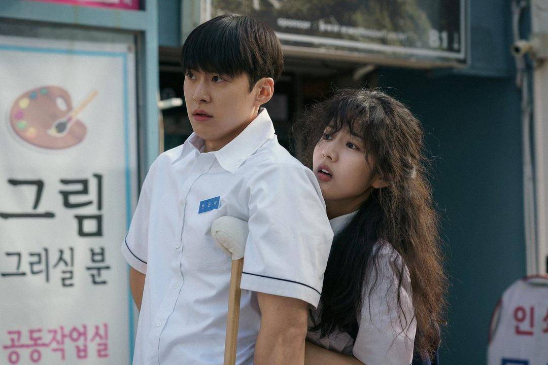 adegan dalam film Love Untangled