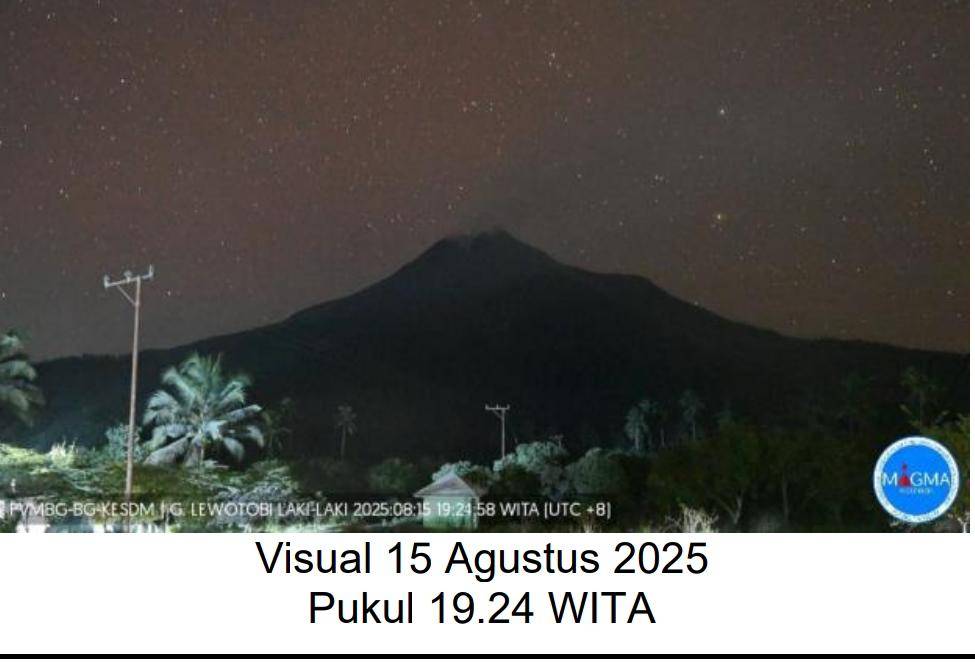 Visual Gunung Lewotobi Laki-laki 15 Agustus 2025 pukul 19.24 WITA.