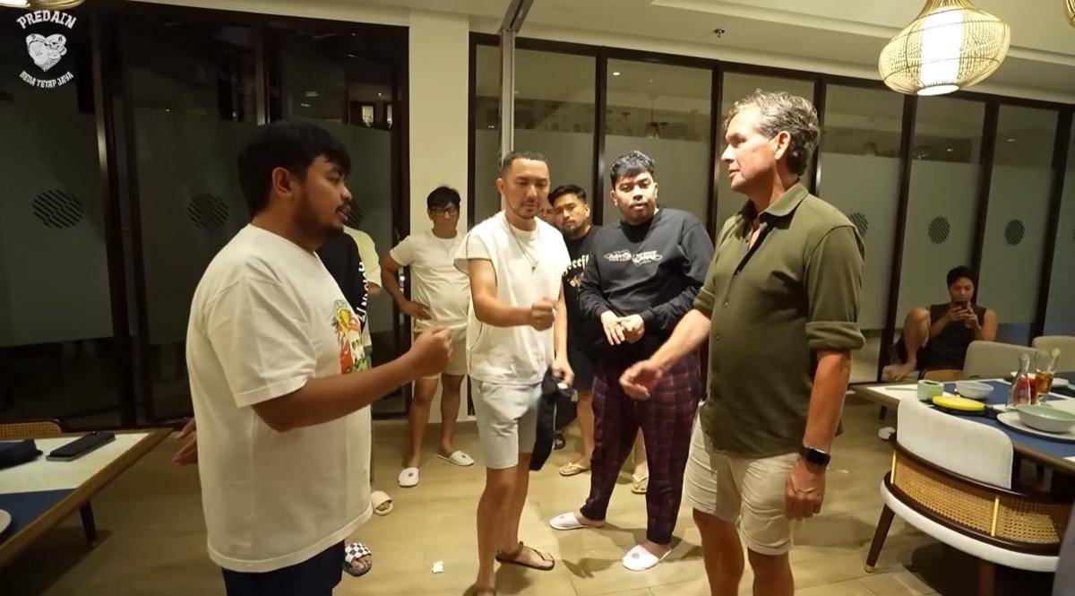 The Prediksi dan Bedain Ketemu Alex Pastoor (YouTube.com/The Prediksi)