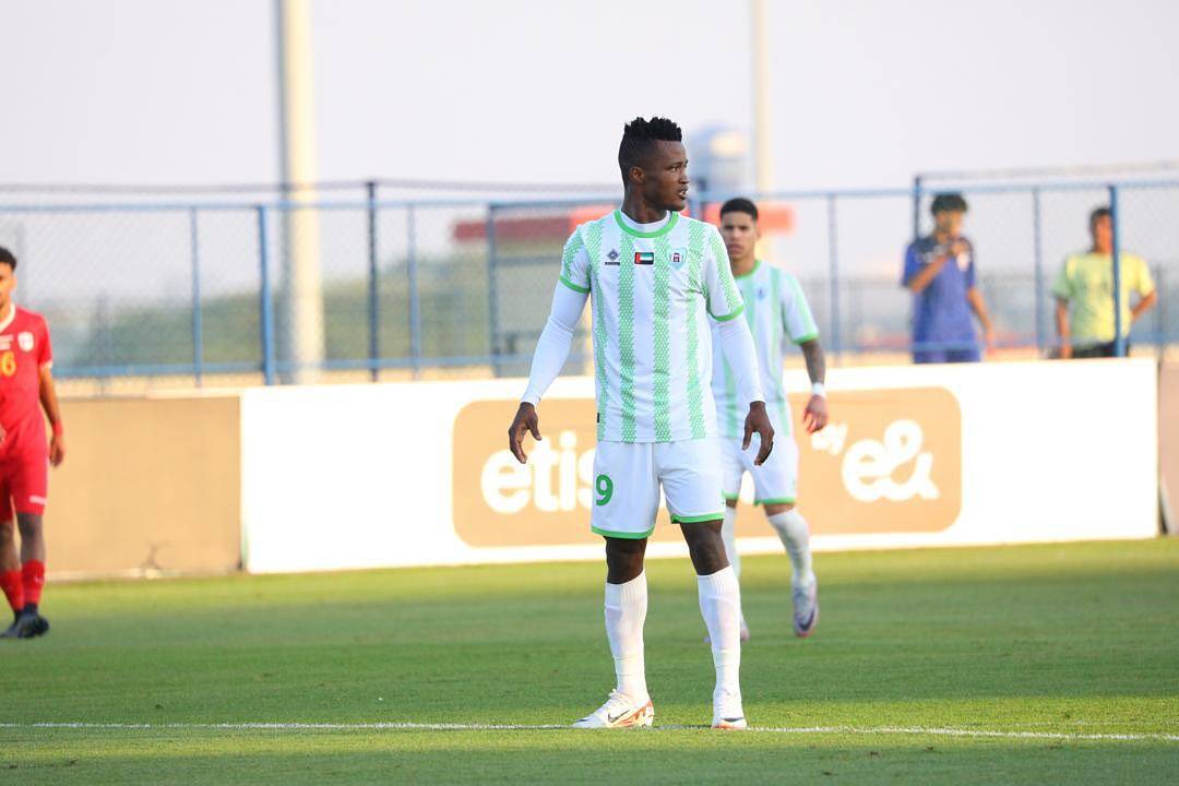 Striker asal Liberia, Abu Razard Kamara, saat memperkuat klub Uni Emirat Arab yakni Dibba Al-Hisn SC pada tahun 2024. (Instagram.com/aburazardkamara)