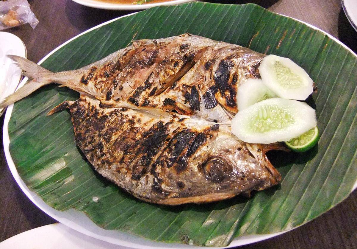 ilustrasi ikan bakar (commons.m.wikimedia.org/Midori)
