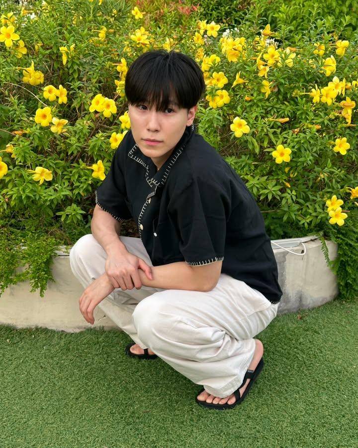 outfit nature escape ala Junior Panachai (instagram.com/junniorrs)