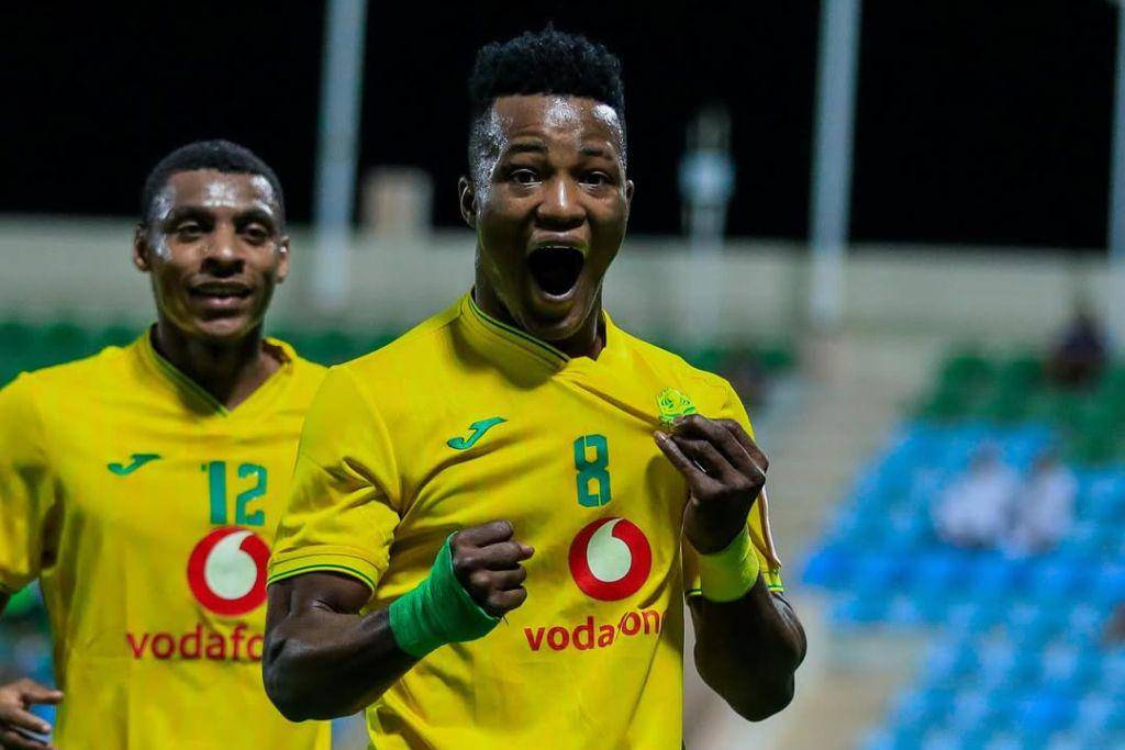 Striker asal Liberia, Abu Razard Kamara, saat memperkuat klub Al Seeb pada ajang Oman Professional League 2024/2025. (Instagram.com/seeb_sc)
