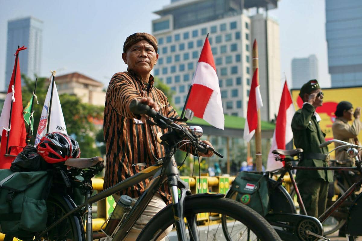 ilustrasi parade sepeda
