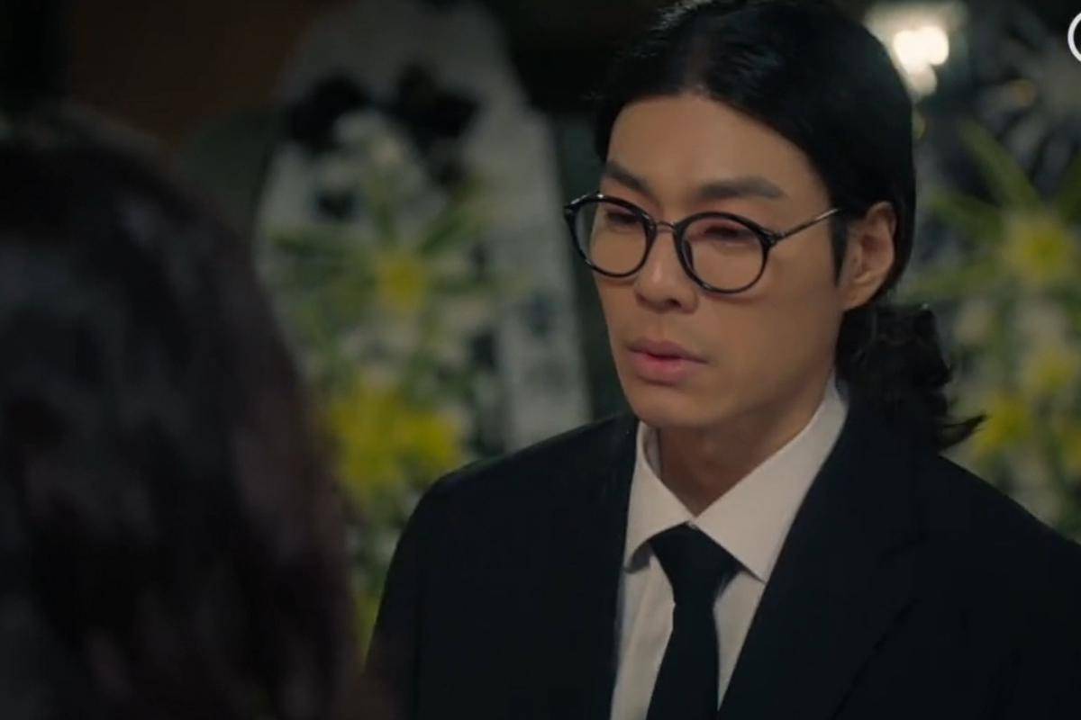 Still cut My Girlfriend is the Man