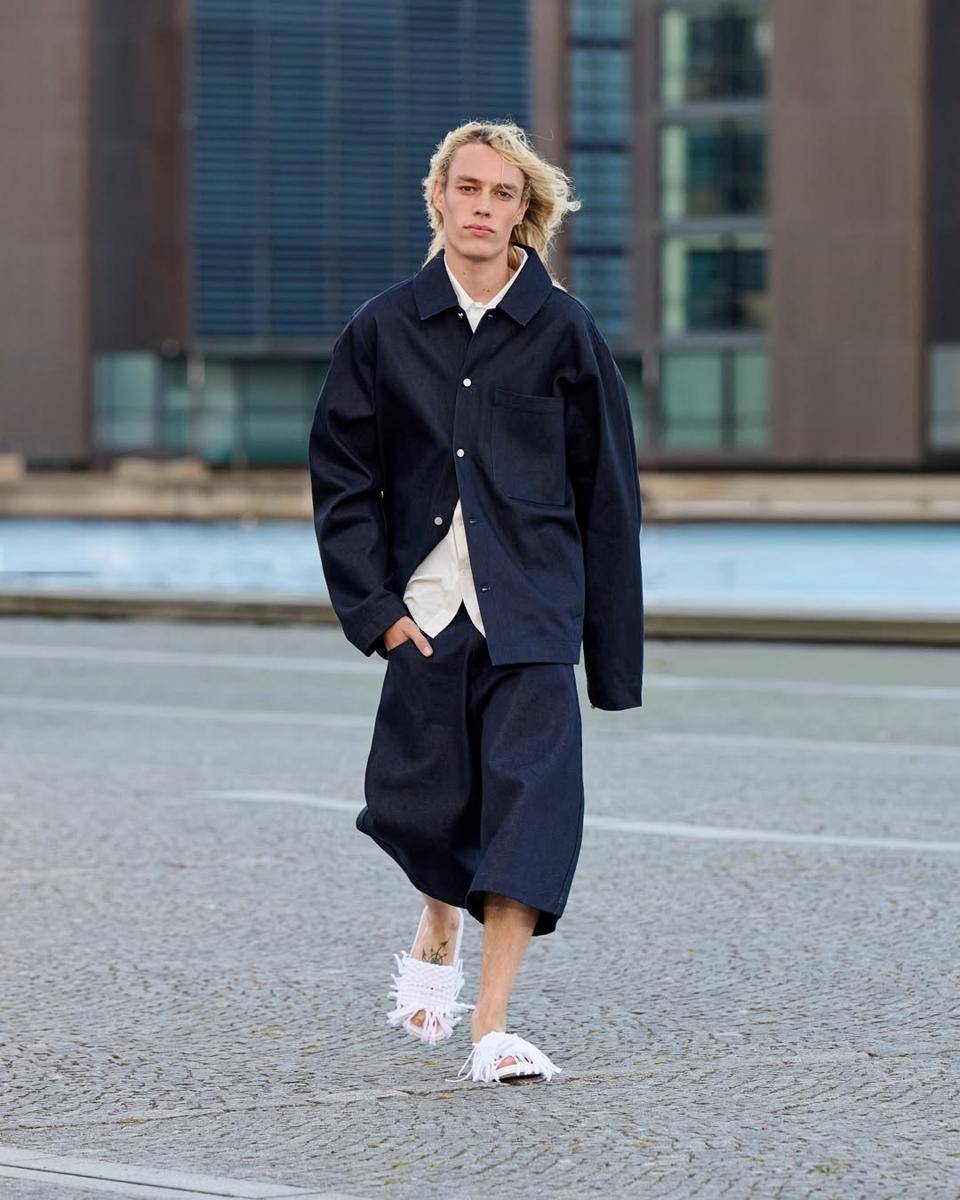 Koleksi ALIS S/S '26 di Copenhagen Fashion Week (instagram.com/alis_culture)