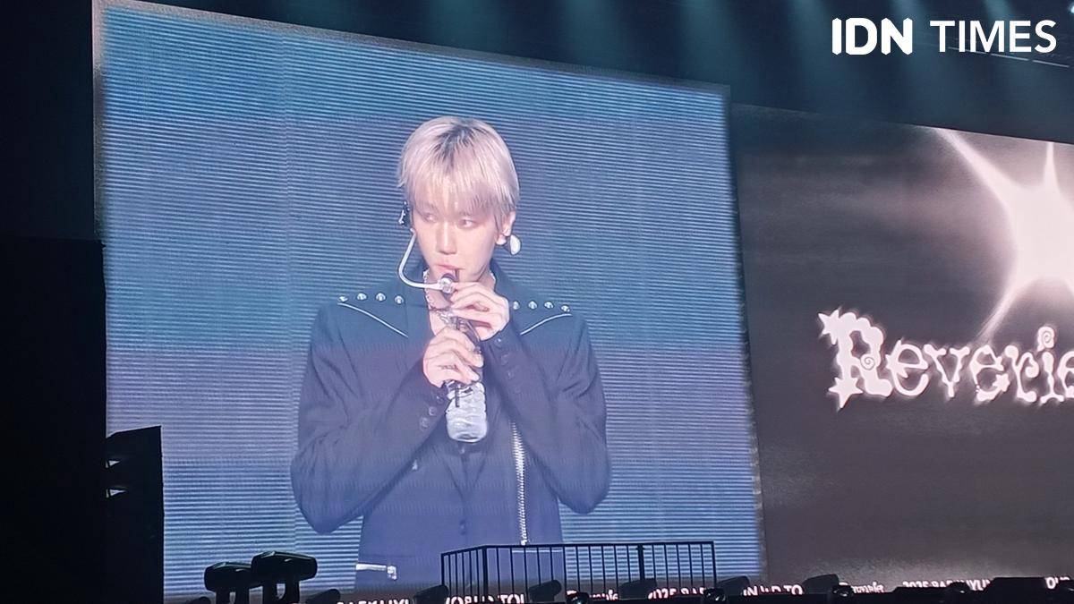 Baekhyun di Konser Reverie Jakarta 2025
