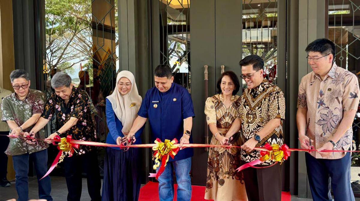 Wali Kota Makassar Munafri Arifuddin meresmikan Plataran Venues and Dining di kawasan Summarecon Mutiara Makassar. (Dok. Istimewa)