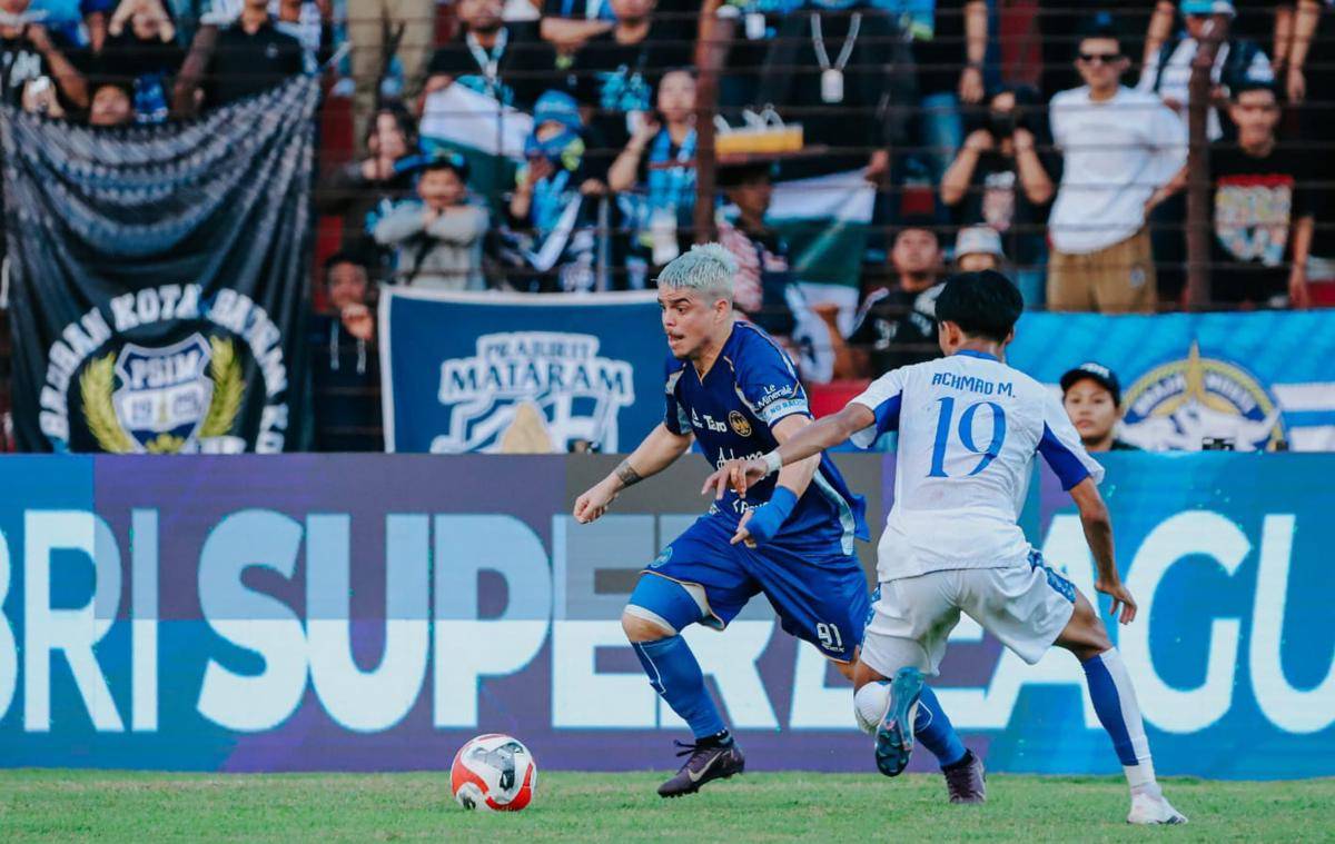 PSIM Yogyakarta bermain seri melawan Arema FC pada pekan kedua kompetisi Super League (Liga 1) 2025/2026 di Stadion Sultan Agung (SSA), Bantul, Sabtu (16/8/2025)