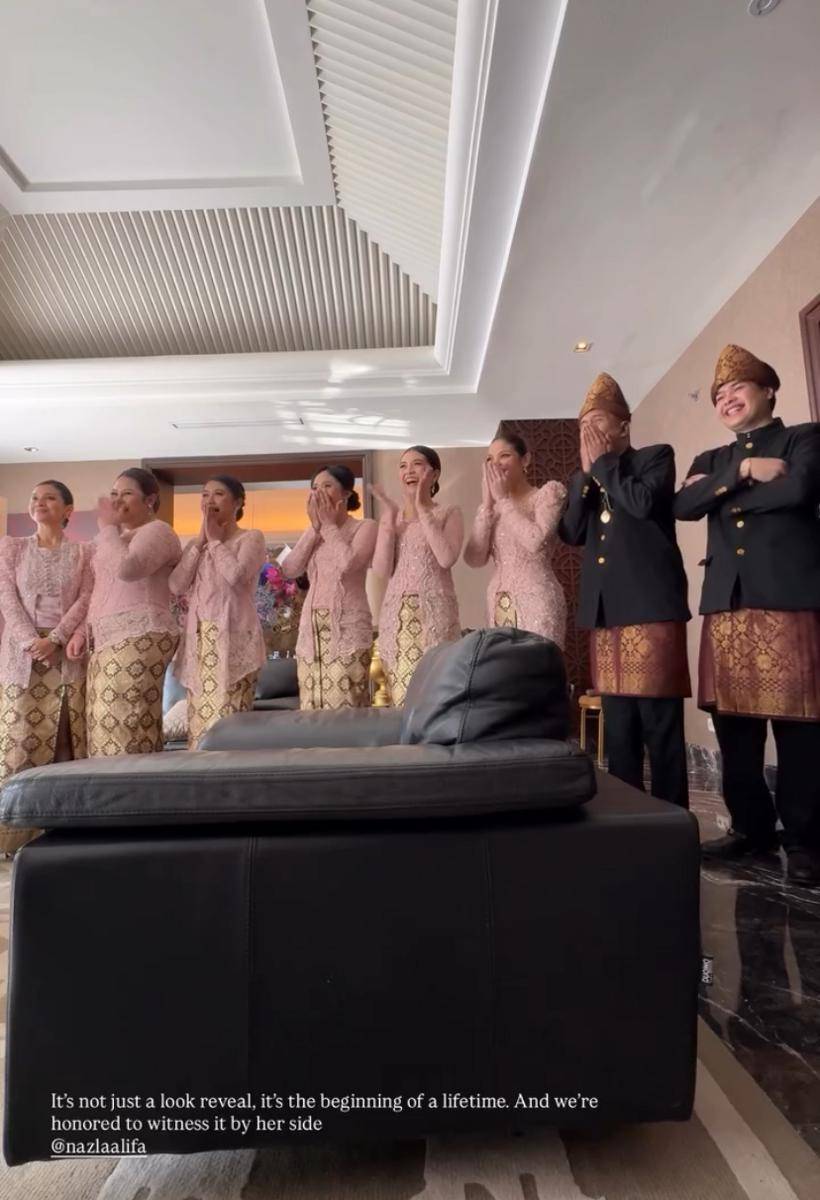 potret bridesmaid dan groomsmen di akad nikah Adikara dan Nazla Alifa