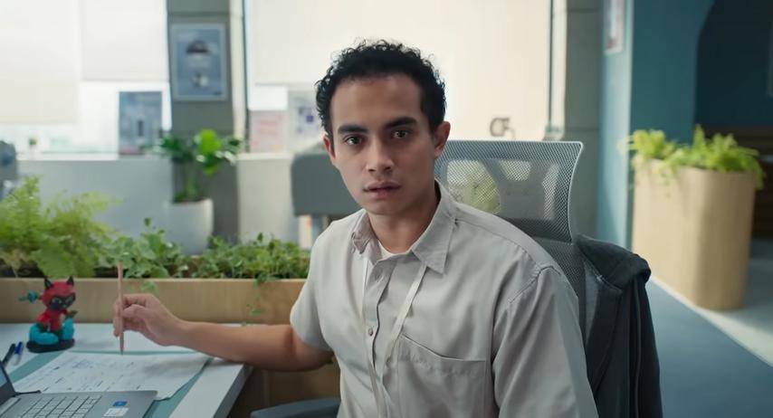 Gema, karakter Omara Esteghlal di film Tinggal Meninggal