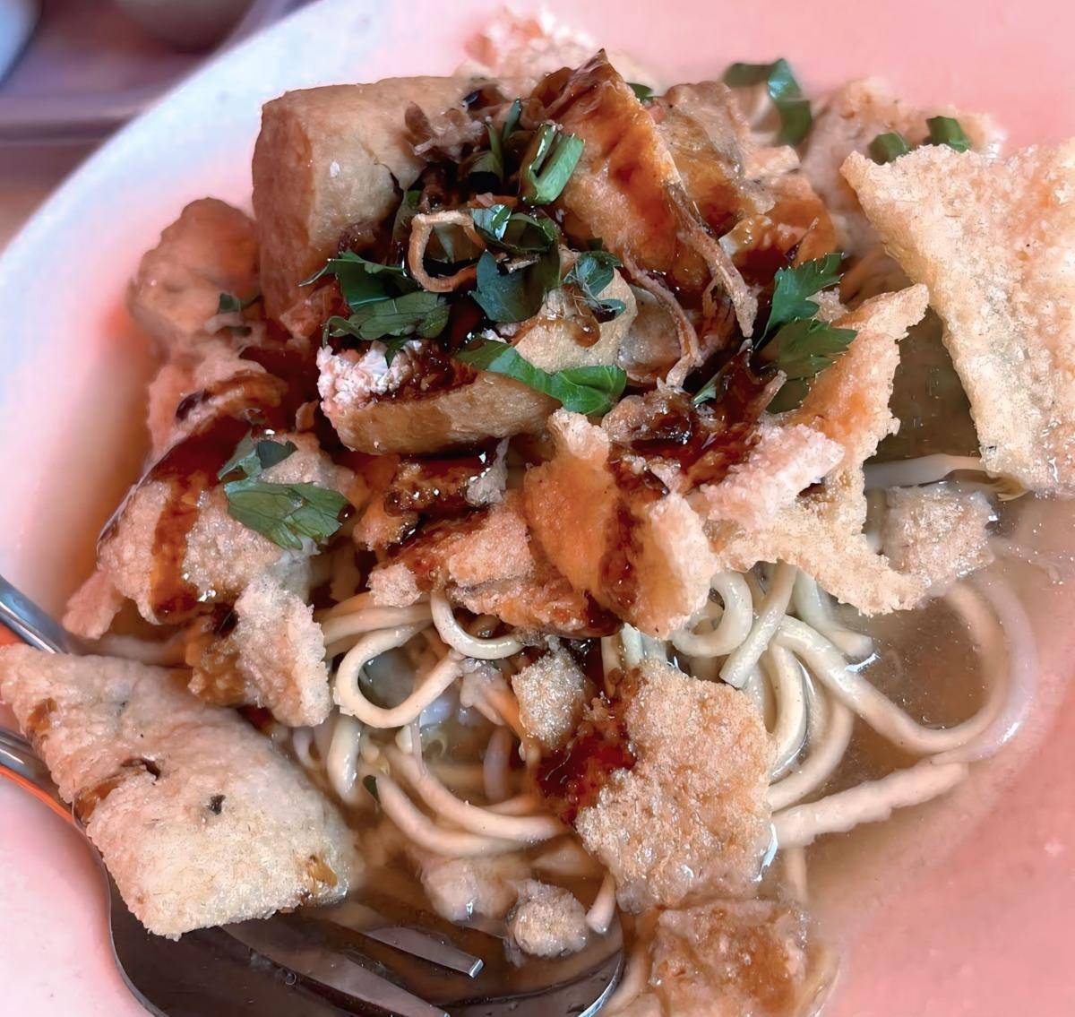 Mie Kopyok Pak Dhuwur (google.com/maps/Bianca Hiraki)
