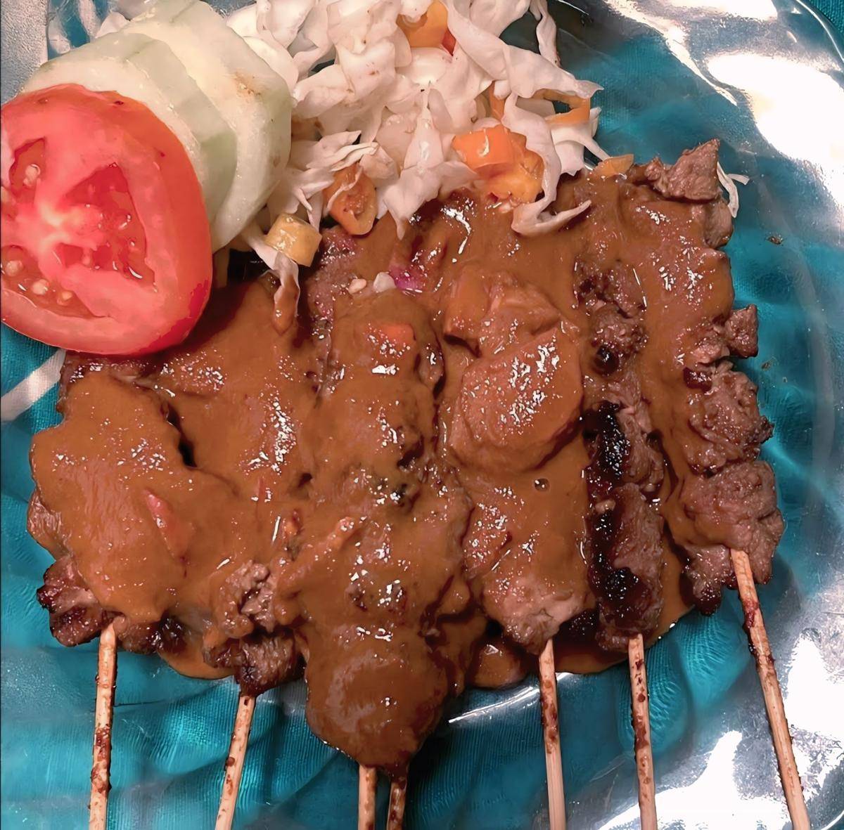 Sate Donal Pak Min (google.com/maps/Priskila Vita Febrina)