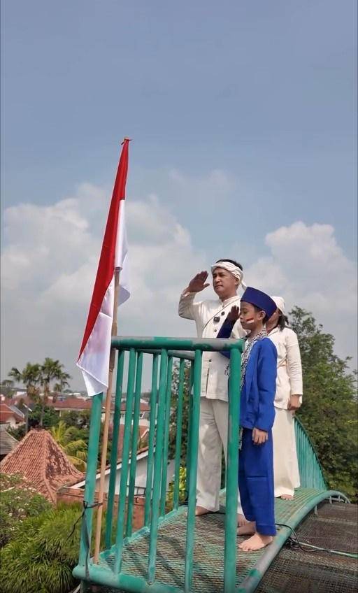 Irfan Hakim upacara bendera 17 Agustus (instagram.com/irfanhakim75)