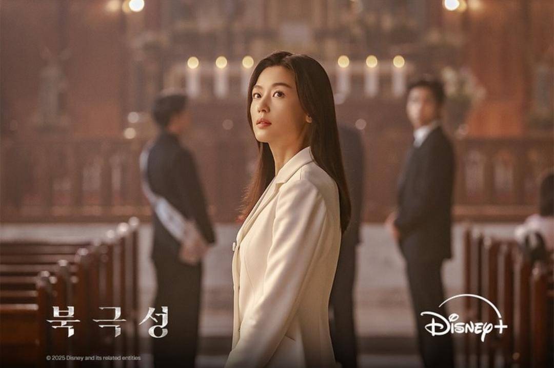 Jun Ji Hyun di drama Tempest (instagram.com/disneypluskr)