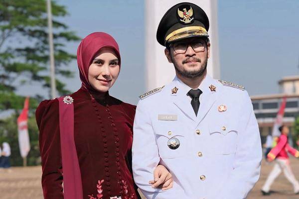 Syahnaz Dampingi Jeje Upacara 17 Agustus (Instagram.com/syahnazs)
